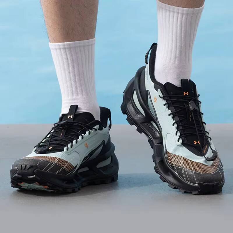 Under Armour Chaussures de tra - Men Shoes Under Armour avis et prix