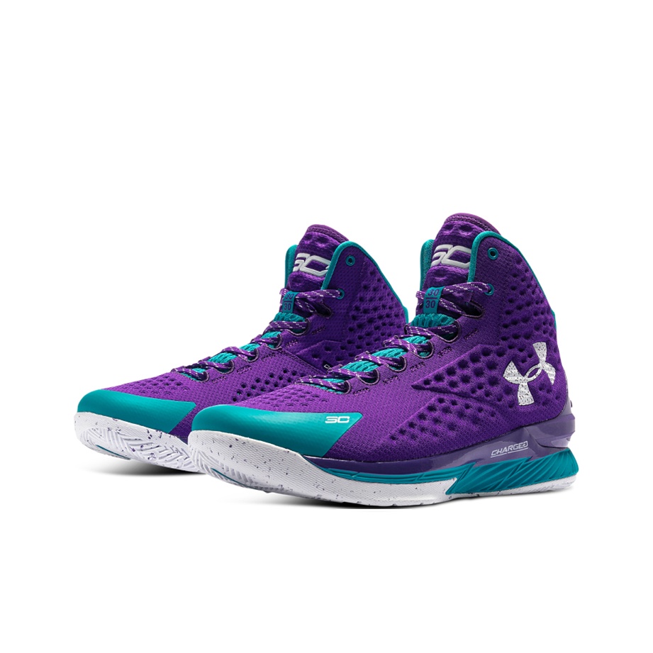 Chaussures de basket Under Arm - Men Shoes Under 500 avis et prix